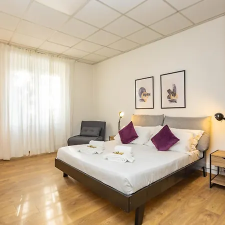 アパート Flat 5 - In San Giovanni By Rentbeat ローマ