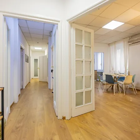 Flat 5 - In San Giovanni By Rentbeat דירה