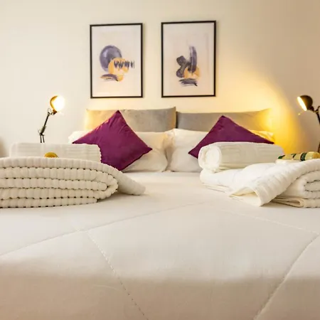 Flat 5 - In San Giovanni By Rentbeat דירה *