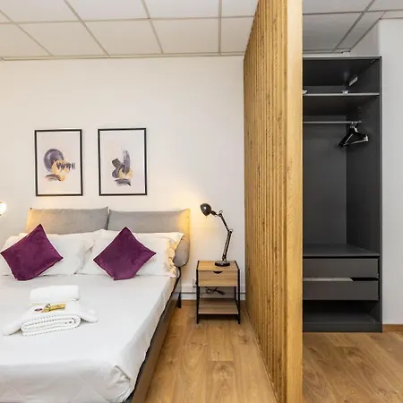 Flat 5 - In San Giovanni By Rentbeat דירה רומא